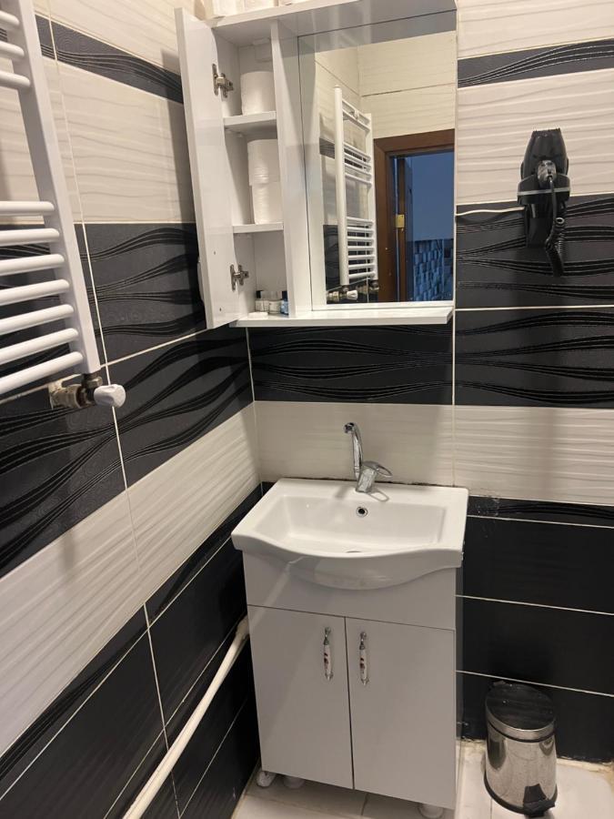 Metin Studiosand Apartament
